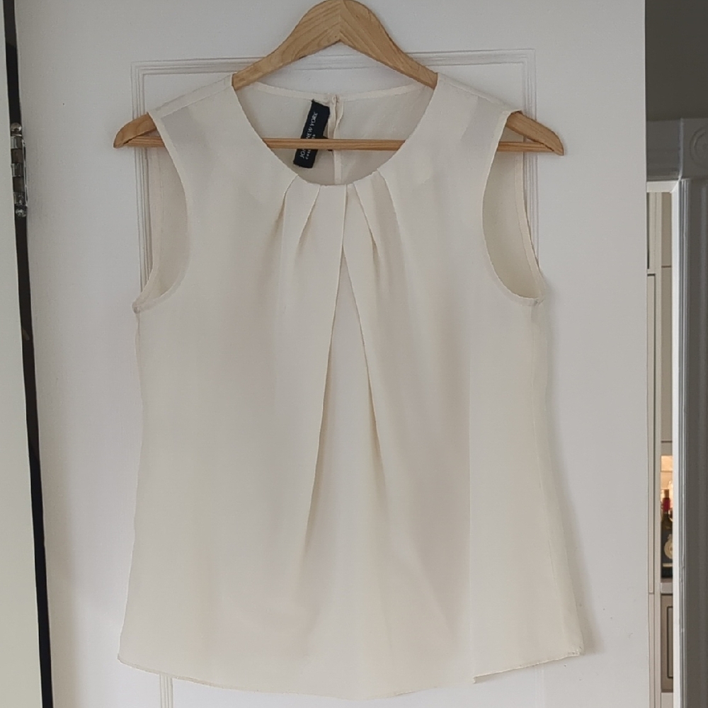 Jones New York Cream Top